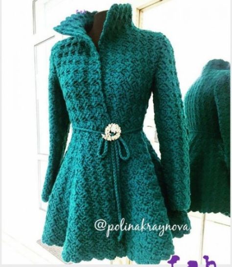 Crochet Princess Cardigan - Free Pattern + Tutorial Womens Sweater Coats, Diy Sy, Crochet Princess, Gilet Crochet, Crochet Coat, Crochet Jacket, Crochet Diy, Crochet Woman, Crochet Poncho