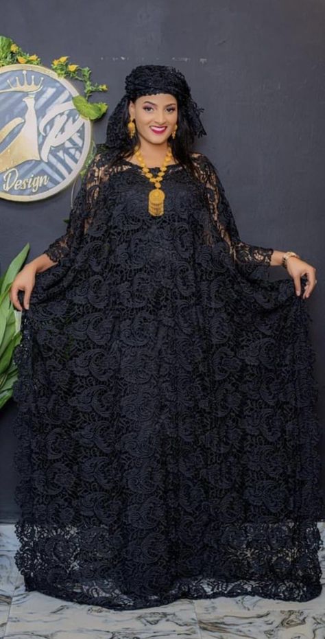 Gowns For Plus Size Women, African Maxi Dress Ankara, Simple Dress Casual, Nigerian Lace Styles Dress, African Lace Styles, African Fabric Dress, African Dresses Modern, African Maxi Dresses, African Fashion Ankara