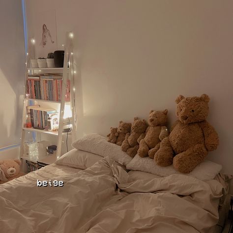 #jellycat #beige #bedroom Bartholomew Bear Jellycat, Jellycat Bartholomew Bear, Jelly Cat Bear, Jellycat Bear, Jellycat Wishlist, Eli Core, Bartholomew Bear, Jelly Cat, Jellycat Stuffed Animals