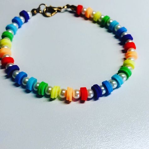 Rainbow Bracelet Clay Beads, Lesbian Clay Bead Bracelet, Lgbtq Clay Bead Bracelet, Rainbow Bracelet Beads, Pride Bracelet Diy, Rainbow Clay Bead Bracelet, Perle Heishi, Lgbt Bracelet, Bracelet Stuff