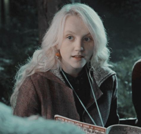 Luna Lovegood 💕 from tumblr Luna Lovegood Aesthetic, Citate Harry Potter, Harry Potter Luna Lovegood, Harry Potter Wall, Harry Potter Quiz, Buku Harry Potter, Harry Potter Icons, Harry James Potter, Lord Voldemort