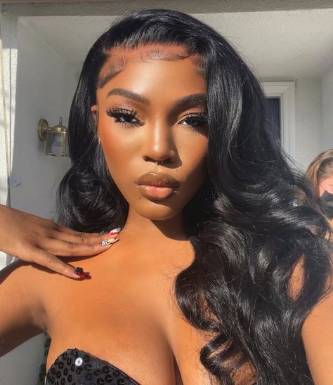 Quenlin Blackwell, Black Girls Hairstyles Weave, Primer Makeup, Classy Hairstyles, Eyeshadow Base, Butterfly Hair Clip, French Hair, Velvet Hair, Eye Primer