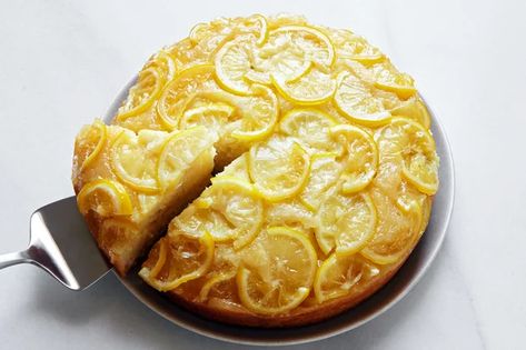 Backyard Citrus Upside-Down Cake recipe | Epicurious.com Lemon Spaghetti, Upside Down Cakes, Citrus Recipes, Lemon Cakes, Lemon Cake Recipe, Lemon Tart, Lemon Desserts, Upside Down Cake, Dessert Cake