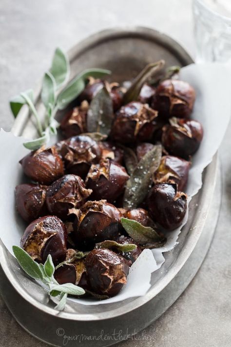 Roasted Chestnuts with Sage Browned Butter Chestnut Recipes, Recipes Drinks, Sage Butter, How To Roast, Roasted Chestnuts, Browned Butter, Sweet Smell, Food Reviews, Brown Butter