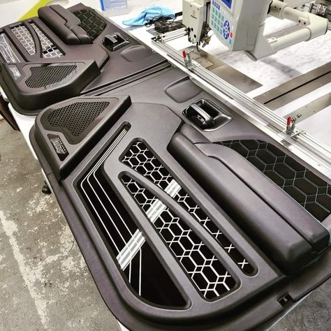 Custom Consoles Car, Custom Door Panels Truck, Door Panel Ideas, Car Audio Fabrication, Custom Center Console, Custom Dashboard, Custom Car Audio, Car Interior Upholstery, Car Audio Installation