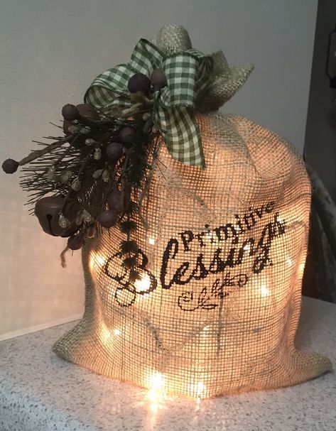 Christmas Burlap Decorations, Burlap Lights, Burlap Bags, Burlap Christmas, Burlap Crafts, Christmas Gift Bags, Christmas Display, Holiday Lights, Primitive Decorating