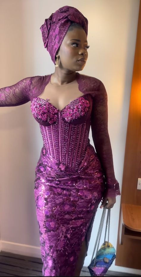 Square Neck Asoebi Dress, Trendy Lace Asoebi Styles 2024, Queen Anne Neckline Asoebi Styles, Simple Asoebi Styles Lace, Owambe Lace Styles, African Print Skirt Ankara Styles, Lace Gown Styles Nigerian, Asoebi Styles Lace, Nigerian Traditional Dresses