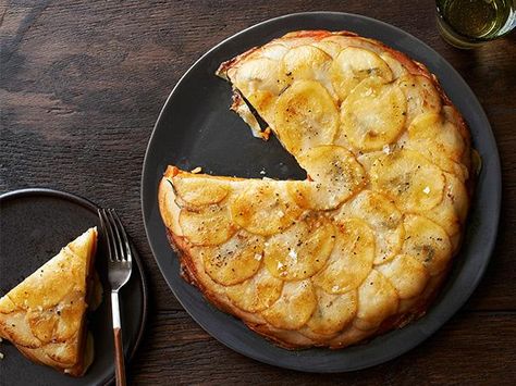 Potatoes Anna, Home Pizza, Best Potato Recipes, Broiler Pan, Pan Cake, Oven Pan, Pizza Pan, Food Network Magazine, Cookie Tray