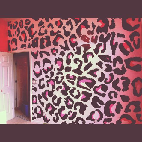 Cheetah print wall<3 Zebra Print Rooms, Cheetah Print Walls, Leopard Bedroom, Pink Painted Walls, Leopard Decor, Leopard Wall, Kids Room Paint, Cute Room, Print Bedroom