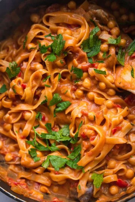 Vegan Chickpea Pasta, Creamy Pasta Sauce, Potato Pasta, Chickpea Pasta, Oyster Mushrooms, Vegan Pasta Recipes, Vegetarian Main Dishes, Lemon Pasta, Vegan Main Dishes