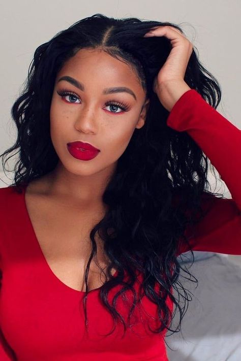 20 Gorgeous Christmas Makeup Ideas ⋆ Beautymone Prom Makeup For Red Dress, Red Makeup Looks, Christmas Makeup Tutorial, Festive Makeup, Red Lips Makeup Look, Maquillage On Fleek, Make Up Tutorials, Christmas Makeup Look, Red Dress Makeup