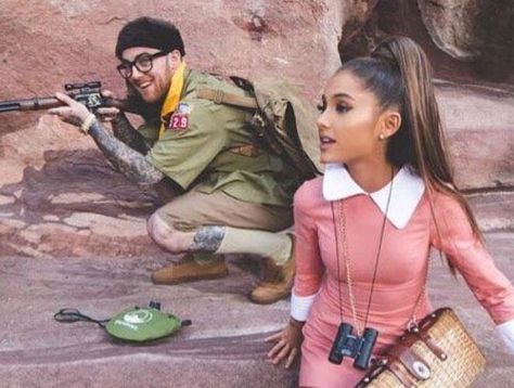 Halloween Ariana Grande x Mac Miller Halloween Ariana Grande, Ariana Grande And Mac Miller, Mac Miller And Ariana Grande, Lover House, Ariana Grande Mac, Ariana Grande Cat, Ariana Grande Facts, Spooky Halloween Costumes, Best Couples Costumes