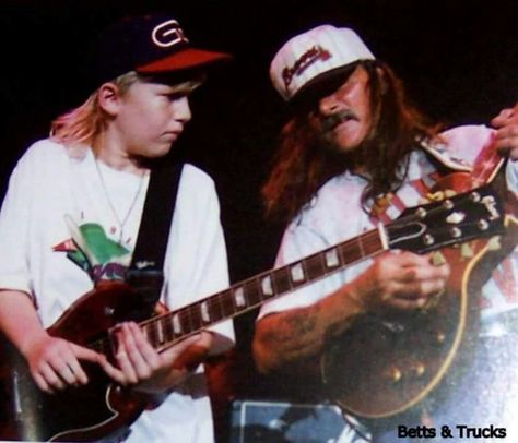 Derek Trucks & Dickey Betts How To Learn Guitar, Dickey Betts, Derek Trucks, Tedeschi Trucks Band, Basic Guitar Lessons, Allman Brothers Band, Allman Brothers, Boogie Woogie, Southern Rock