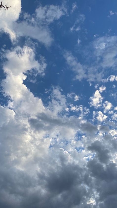 Partly Cloudy Aesthetic, Cloudy Aesthetic, Angel Clouds, Natural Aesthetics, Partly Cloudy, Astronaut Wallpaper, Cloudy Weather, Blue Sky Background, Sky Pictures