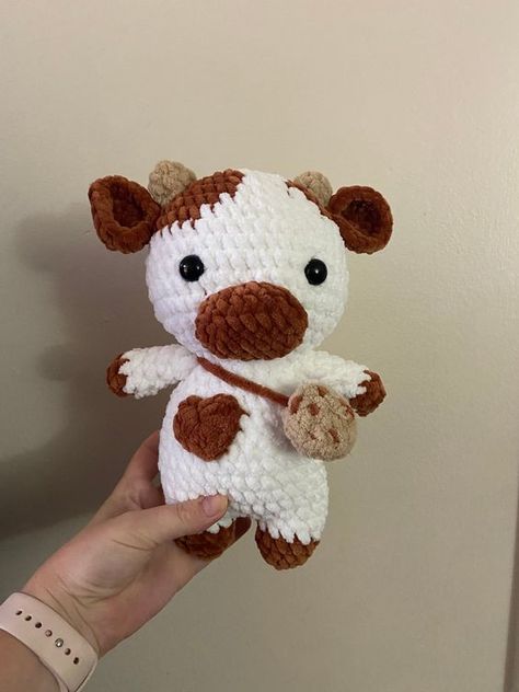 Chocolate Cow Crochet, How To Crochet A Cow, Free Cow Crochet Patterns, Crochet Cow Pattern Free, Cow Crochet Pattern Free, Amigurumi Cow Free Pattern, Crochet Cows, Cookie Crochet, Cow Crafts