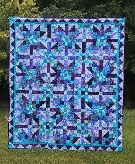 Knitting Motifs, History Of Quilting, Handi Quilter, Pattern Quilt, Purple Quilts, Batik Quilts, Star Crossed, Quilting Inspiration, Quilting Thread