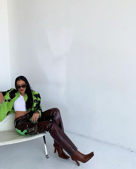 Green Leather Pants Outfit, Leather Pants Outfit Black, Green Leather Pants, Aleali May, Fendi Eyewear, Insta Poses, Drip Drip, Baddie Style, Leather Pants Outfit