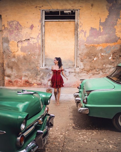 MY FIRST TIME IN CUBA | Nicole Isaacs Cuba Outfit, Cuba Fashion, Cuba Pictures, Cuba Photography, Trinidad Cuba, Visit Cuba, Auto Retro, Us Road Trip, Caribbean Vacations