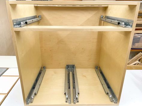 What are the different types of drawer slides, and which ones should I choose for my project? Learn everything you need to know about drawer slides in this article! Long Drawer Slides, Drawer Slides Installing, Drawer Slides Ideas, Bottom Mount Drawer Slides, Under Mount Drawer Slides, Drawers Without Slides, Fireplace Cabinets, Wood Techniques, Drawer Sliders