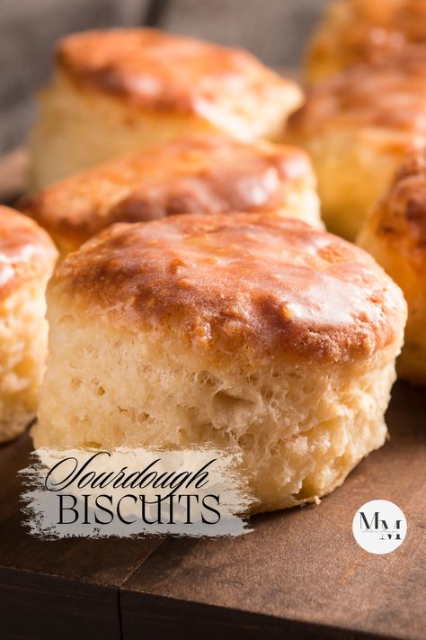 Sourdough Biscuit Recipe, Quick Sourdough Discard Biscuits, Sourdough Busicuts, Sourdough Buiscits Recipes, Sourdough Biscuit, Buscuit Recipe, Sourdough Discard Biscuits, Sourdough Bread Machine, Cat Head Biscuits