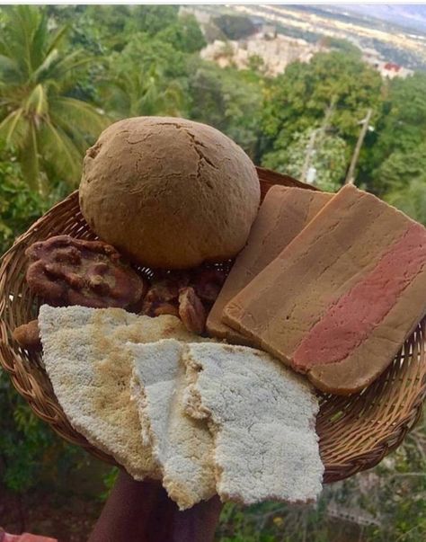 Haiti History, Jamaican Wedding, Variety Food, Haitian Art, Haitian Food Recipes, Sweet Treats Desserts, Island Food, Buffet Food, Summer Bbq