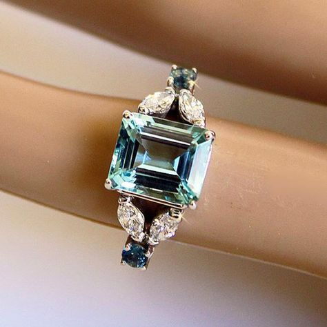 Bijoux Art Deco, Diamond Sapphire Engagement Ring, Blue Green Sapphires, Aquamarine Engagement Ring, Aquamarine Jewelry, Heart Beat, Sapphire Bracelet, Sapphire Engagement, Engagement Rings Sapphire