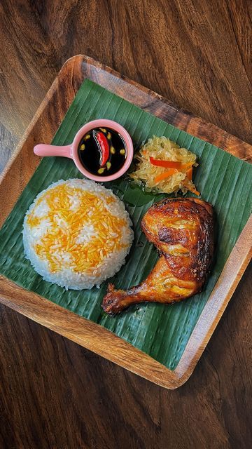 Inasal Chicken Photo, Ulam Recipe, Chicken Inasal, Grocery Foods, Pinoy Food, Food Babe, Barbecue Recipes, Filipino Recipes, Food Drawing