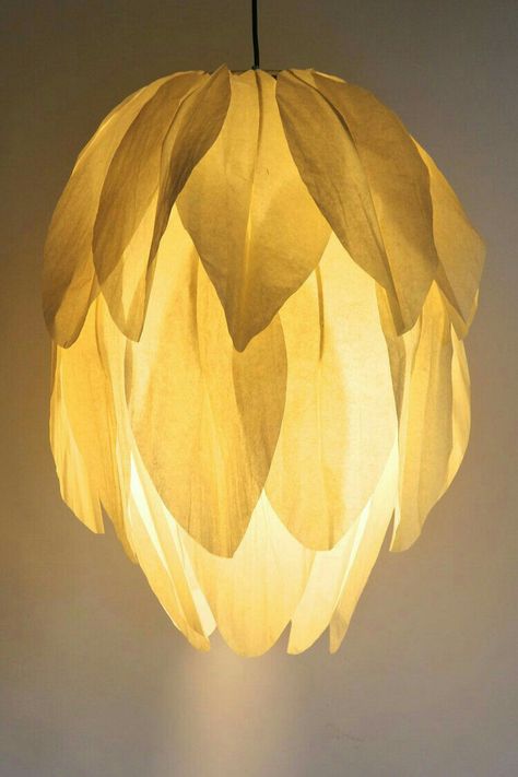 Japanese Lamp Shade, Homemade Lamp Shades Paper, Lamp Shade Inspiration, Washi Paper Lamp, Homemade Lamp Shades, Palm Lamp, Lamp Shade Design, Flower Tissue Paper, Lamp Shade Diy