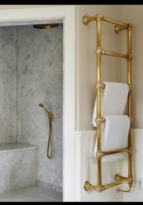 Gold Towel Rack, Wetroom Ideas, Gold Bathroom Ideas, Gold Bathroom Hardware, Spa Inspired Bathrooms, Dream Bath, Timeless Interiors, Vanity Room, Small Bathroom Storage