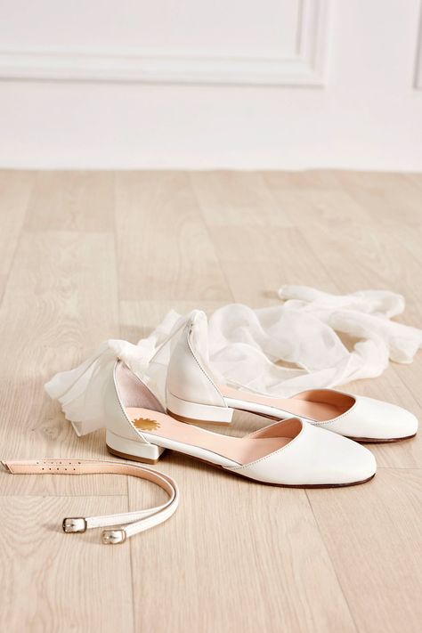 Bride Shoes Flats, Bridesmaid Shoes Flat, Bridesmaid Flats, Wedding Ballet Flats, Shoes For Bride, Bridal Flats, Bridal Shoes Flats, White Wedding Shoes, Wedding Shoes Flats