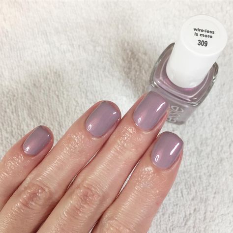 Essie Sew Psyched, Essie Lavender Colors, Iridescent Nail Polish Essie, Essie Fairy Tailor Nail Polish, Nail Polish Purple, Essie Purple Nail Polish, Boho Lifestyle, Nail Colours, Essie Nail Polish