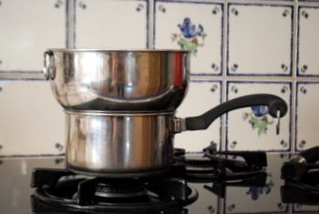 How to make a double boiler | Baking Bites Double Broiler, Kitchen Tools And Equipment, Stoves For Sale, Physical Contact, Cooking Tutorials, Cooking Stove, Double Boiler, Making Life Easier, Homemade Candles