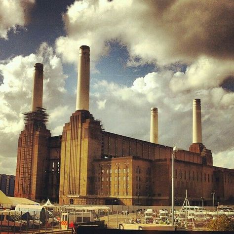 Spiral Design Art, Wandsworth London, Battersea London, Battersea Power Station, London Architecture, London History, Industrial Architecture, Art Deco Buildings, Industrial Photography