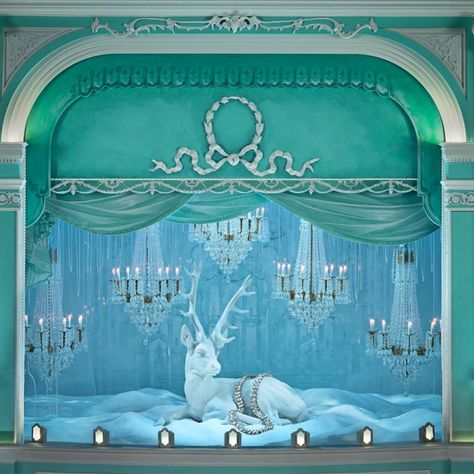 Tiffany christmas holiday windows display on Fifth Avenue flagship Theater Sets, Christmas Shop Window, Holiday Window Display, Store Window Display, Visual Merchandising Displays, Store Window Displays, Christmas Window Display, Window Display Design, Shop Windows