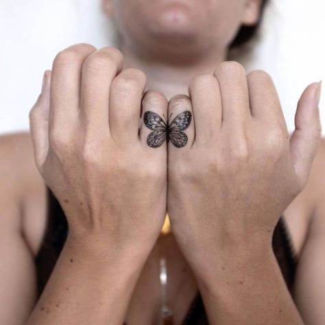 Butterfly Tattoo On Finger, Friend Butterfly Tattoos, Best Friend Butterfly Tattoos, Butterfly Finger Tattoo, About Best Friend, Tattoo On Finger, Tattoos Finger, Butterfly Tattoo Stencil, Butterfly Hand Tattoo