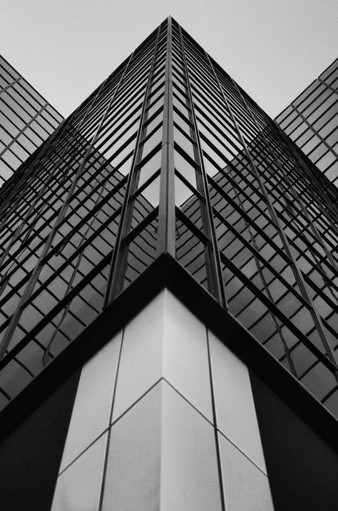 Black Architecture, Architecture Photography Buildings, Line Photography, Architecture Wallpaper, Brick Architecture, White Building, Structure Architecture, Bnw Photography, City Wallpaper