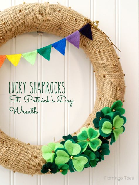 Lucky Shamrocks St Patricks Day Wreath Diy St Patricks Day Decor, Sant Patrick, Shamrock Craft, St Patrick's Day Decorations, St Patrick's Day Crafts, St. Patricks Day, Saint Patrick's Day, St Paddys Day, Spring Holidays