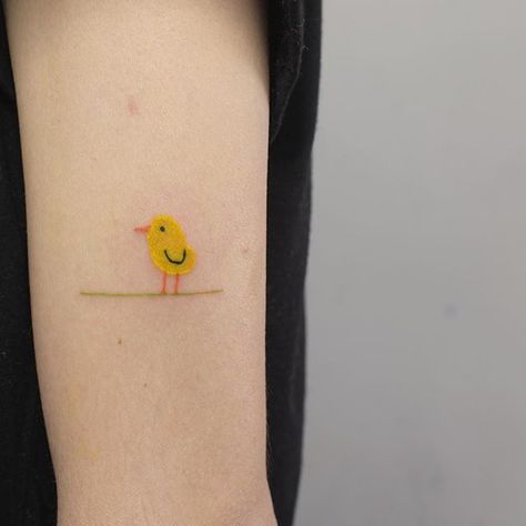 cutest little chick tattoo Baby Chick Tattoo, Chick Tattoo, Chicken Tattoo, Kawaii Tattoo, Disney Tattoo, Baby Chick, Aesthetic Tattoo, Little Tattoos, Minimal Tattoo