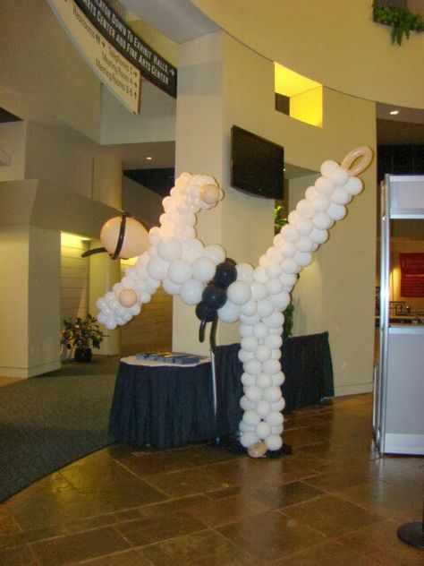 Karate Balloon Guy by www.atlantaevents.biz Black Belt Party, Karate Party Decorations, Ninja Warrior Birthday Party, Ninja Birthday Party Ideas, Karate Cake, Karate Birthday Party, Martial Arts Birthday, Ninja Birthday Party, Karate Party