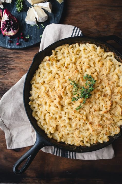 Camembert Recipes, Skillet Mac And Cheese, Cheese Pasta Recipes, Comfort Dinner, Mac Cheese Recipes, Chocolate Spread, Bon Appetite, Apricot Jam, Yummy Sides