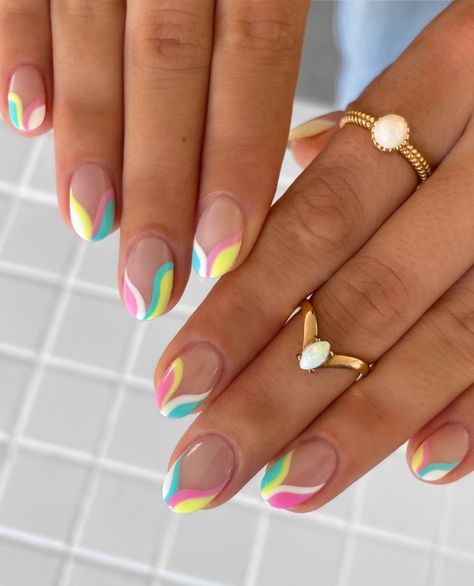 #nail design #nail inspo #elegant nails #nails #elegant nails #trendy nails #minimalist nails #cool nail inspo #nails idea #nude nail designs #graduation nails #summer nails #coffin nails designs #coffin nails #grad nails #summer toe nails #spring nails #nail ideas #nails acrylic #nail designs #nail inspo Uñas Color Coral, French Tip Nail Art, Teen Nails, French Tip Nail Designs, Short Gel Nails, Summery Nails, Cute Summer Nails, Vacation Nails, Thanksgiving Nails