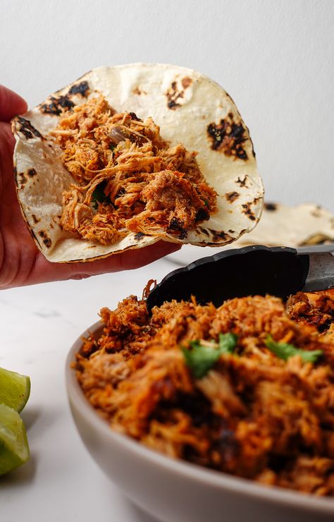 Leftover Pulled Pork Carnitas: A Quick And Easy Mexican-Inspired Meal Carnitas From Leftover Pulled Pork, Leftover Pulled Pork Carnitas, Carnitas With Leftover Pulled Pork, Leftover Carnitas Recipes, Leftover Pork Carnitas, Mexican Pork Carnitas, Leftover Carnitas, Mexican Pork Recipes, Pulled Pork Carnitas