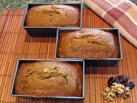 Banana And Date Loaf, Date And Walnut Loaf, Date Loaf, Date And Walnut, Fast Bread, Date And Walnut Cake, Banana Walnut Bread, Making Butter, Walnut Bread