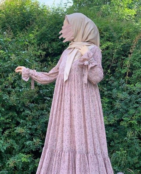 Jisso Dress, Modest Casual Outfits, Modest Fashion Hijab, Muslim Fashion Hijab Outfits, Muslim Women Fashion, Dress Muslim, Mode Abaya, Modest Dresses Casual, Modesty Fashion