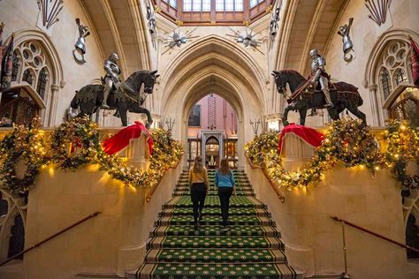 Windsor Castle Christmas: See Holiday Decorations in Royal Residence Windsor Castle Interior, Staircase Christmas, Castle Christmas, Harry Wedding, Castle Interior, Order Of The Garter, English Cottages, Royal Christmas, Christmas Tree Tops