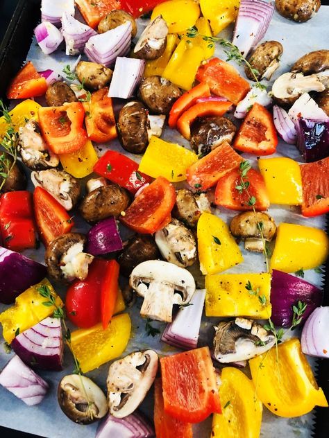 Roasted Peppers and Mushrooms - Cooks Well With Others Roasted Onions And Peppers, Mushroom Zucchini Recipe, Side Foods, Oven Roasted Mushrooms, Peppers And Mushrooms, Grilled Peppers And Onions, Baked Peppers, Baked Mushrooms, Roast Zucchini