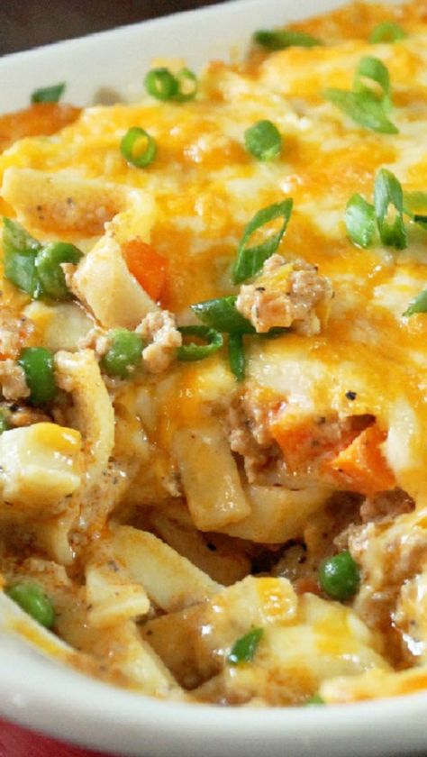 Turkey Noodle Casserole ~ Hot, bubbly, and real cheesy. This dish had everything one needs in a comforting casserole. Turkey Noodle Casserole, Leftover Turkey Recipes, Hot Dish, Noodle Casserole, Turkey Dishes, Ground Turkey Recipes, Leftovers Recipes, Poultry Recipes, Casserole Dish