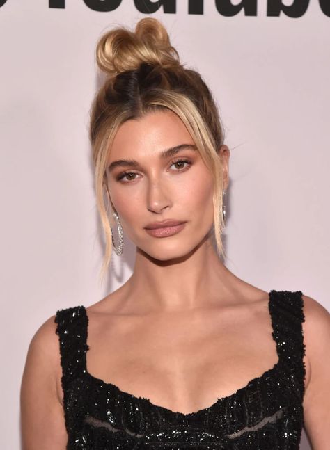 Hailey Bieber's Tattoo Collection: Over 20 Pieces Of Tiny Body Art Billy Unger, Spencer Boldman, Kelli Berglund, Widows Peak, Middle Part Hairstyles, Jeans Trend, Baby News, Widow's Peak, Lab Rats