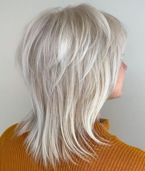 Silver Shag with Feathered Layers White Medium Hairstyles, Hairstyles For 60 Year Old Women Medium Mid Length, Layered Shag Hairstyles Medium Over 50, Wispy Layered Hair, Hair Styles For Gray Hair, Lulu Hairstyles, Razor Cut Hairstyles, Shag Layered Hairstyles, Medium Shaggy Hairstyles