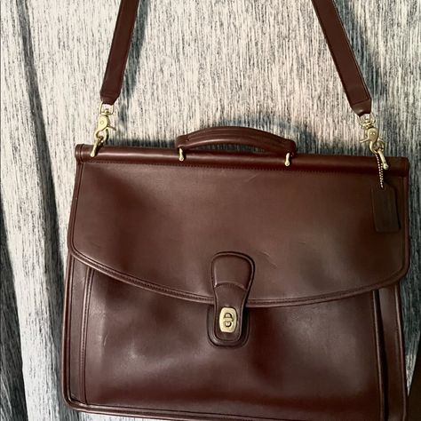 Nearly Brand New Never Been Used Still Has Original Packing Paper Inside Lock Closure Leather 90s Coach Bags, Vintage Coach Purses, Brown Messenger Bag, Thrift Vintage, Vintage Coach Bag, Packing Paper, Autumn Wear, Brown Leather Purse, Brown Leather Satchel